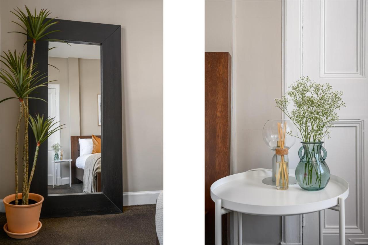 The Holyrood Park Apartment Edimburgo Esterno foto